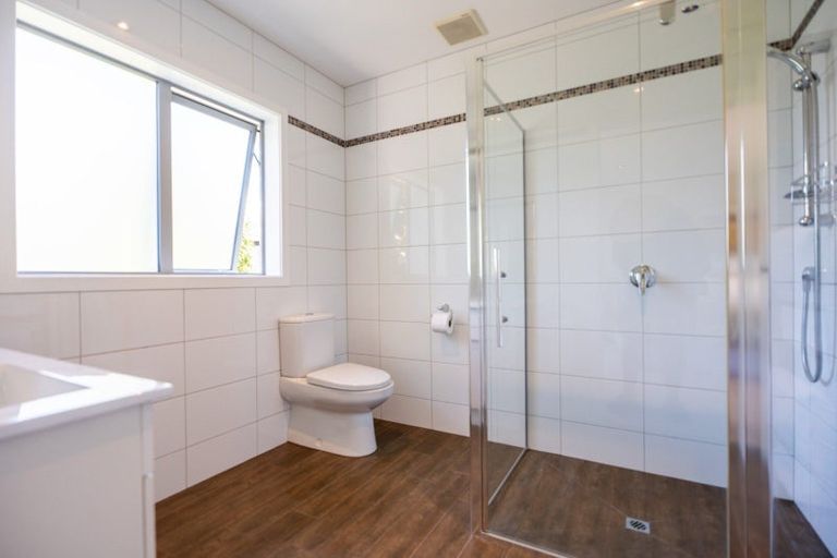 Photo of property in 8 Petrel Close, Paraparaumu Beach, Paraparaumu, 5032