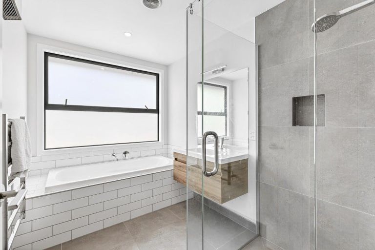 Photo of property in 30 Rua Street, Albert Town, Wanaka, 9305