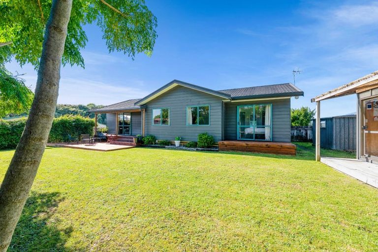 Photo of property in 28b Poplar Grove, Whalers Gate, New Plymouth, 4310