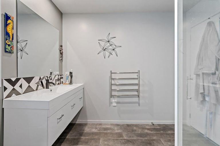 Photo of property in 10 Black Rock Way, Paeroa, 3600