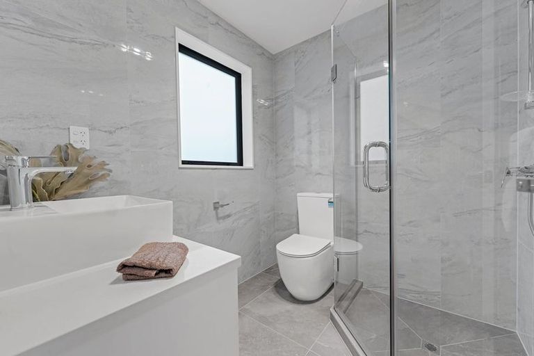 Photo of property in 13d Southview Place, Wattle Downs, Auckland, 2102