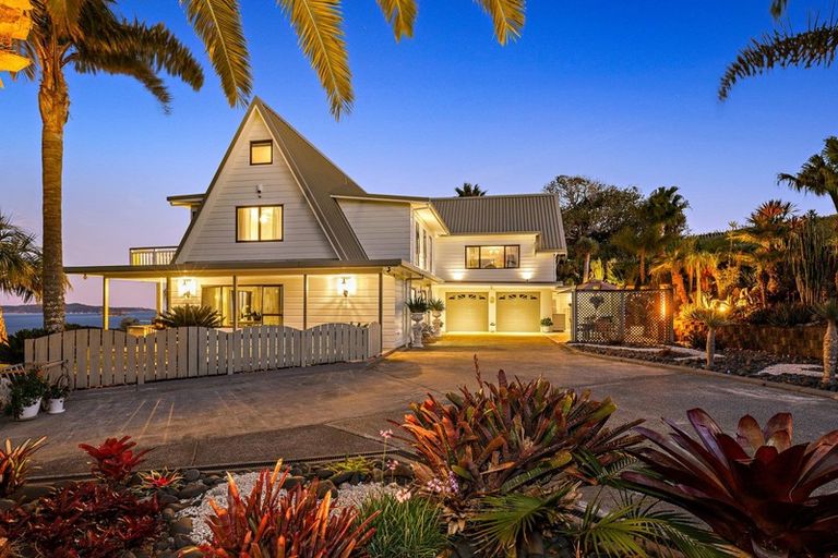Photo of property in 212 Whitmore Road, Tawharanui Peninsula, Warkworth, 0986