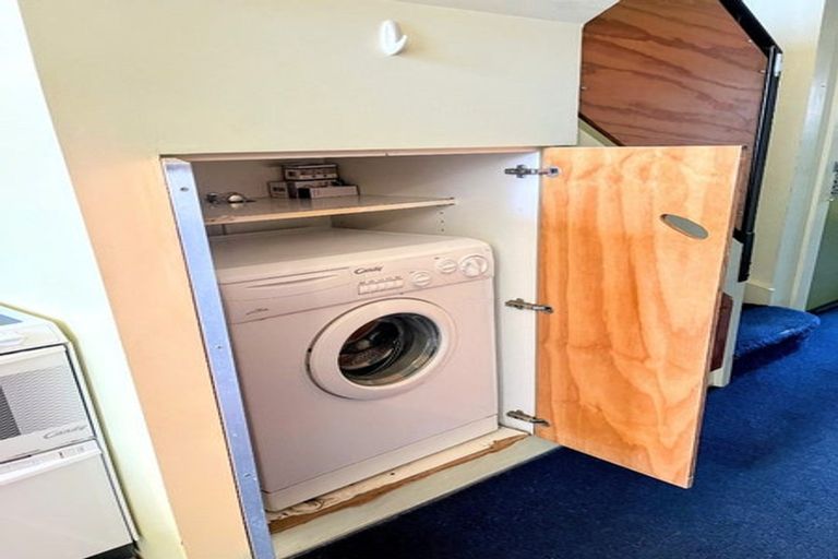 Photo of property in Qba Apartments, 1m/51 Webb Street, Mount Cook, Wellington, 6011