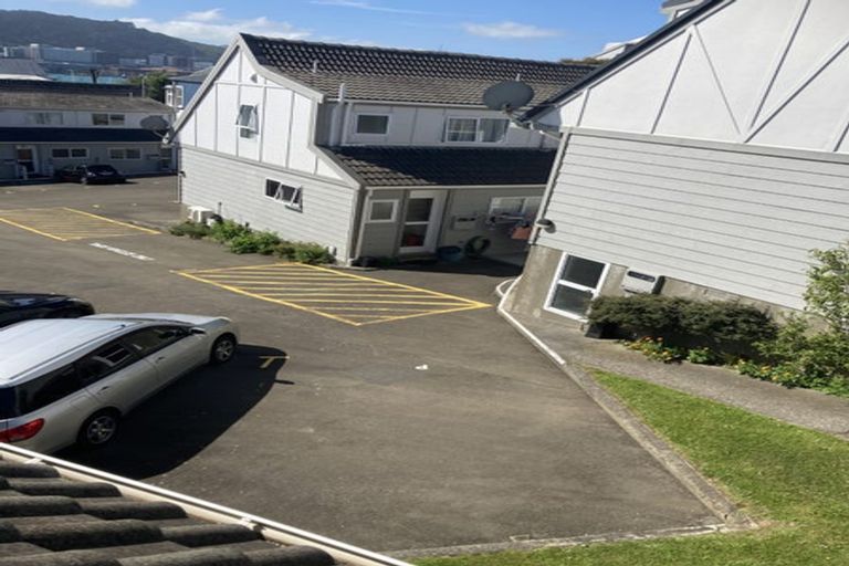 Photo of property in 44p Roxburgh Street, Mount Victoria, Wellington, 6011