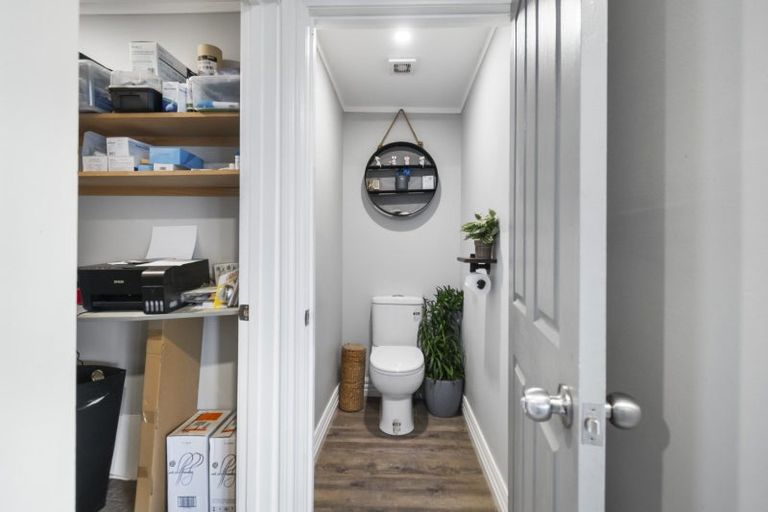 Photo of property in 35 Potaka Street, Marton, 4710