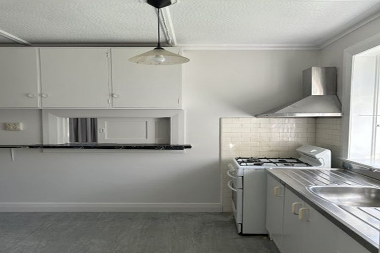 Photo of property in 42a Tanera Crescent, Brooklyn, Wellington, 6021