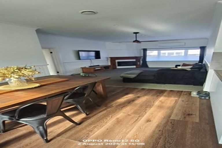 Photo of property in 91 Queen Street, Waitara, 4320