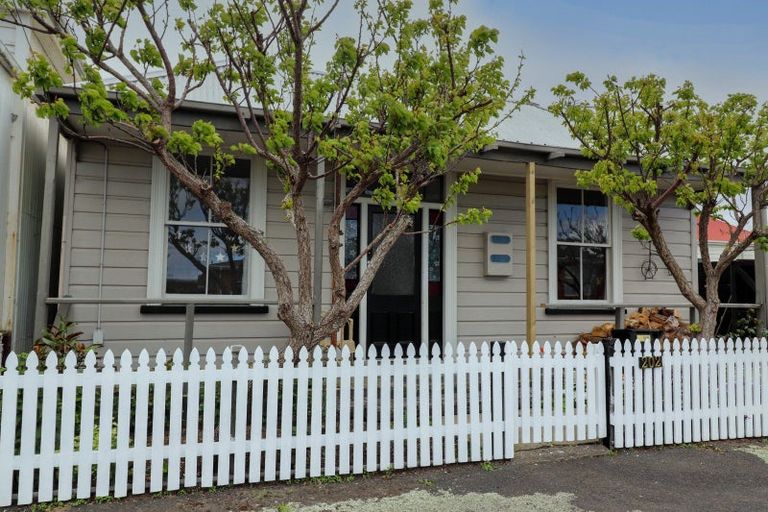 Photo of property in 202 Kirkwood Street, Thames, 3500