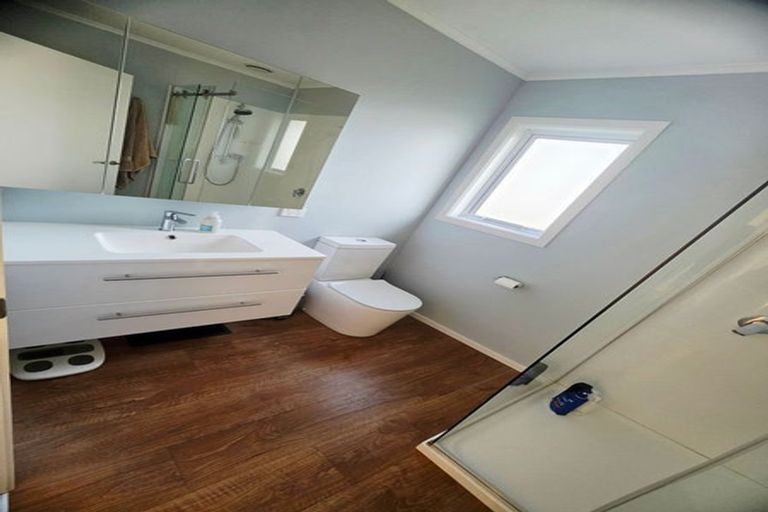 Photo of property in 13 Surrey Street, Stratford, 4332
