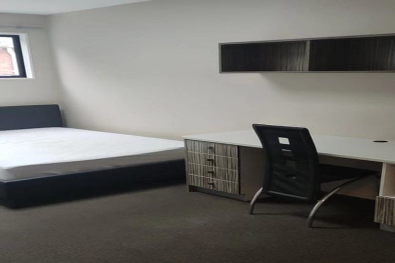 Photo of property in 19 Paeroa Street, Riccarton, Christchurch, 8041