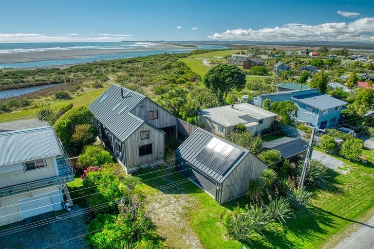 Photo of property in 90 The Strand, Okarito, Whataroa, 7886