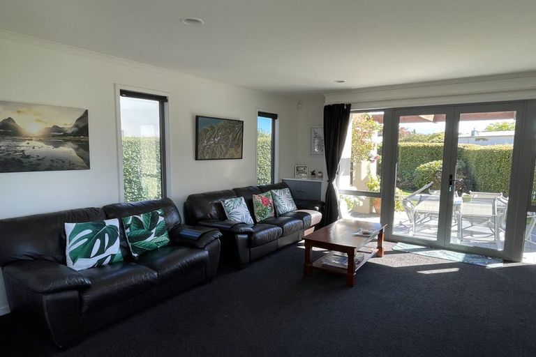 Photo of property in 9 Meadowbrook Place, Wanaka, 9305