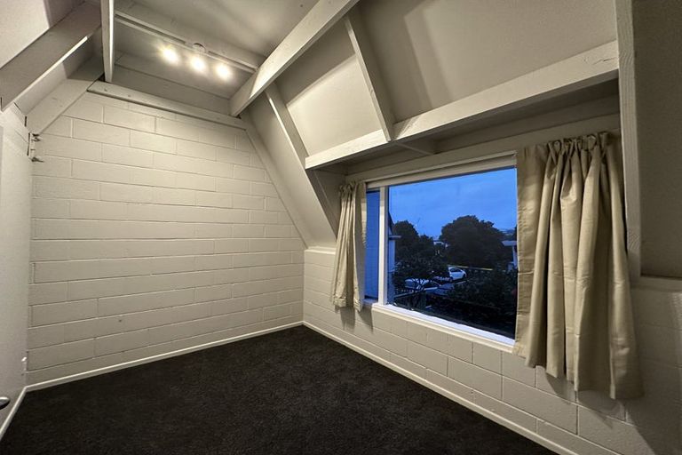 Photo of property in Sherwood Mews, 28y Bidwill Street, Mount Cook, Wellington, 6021