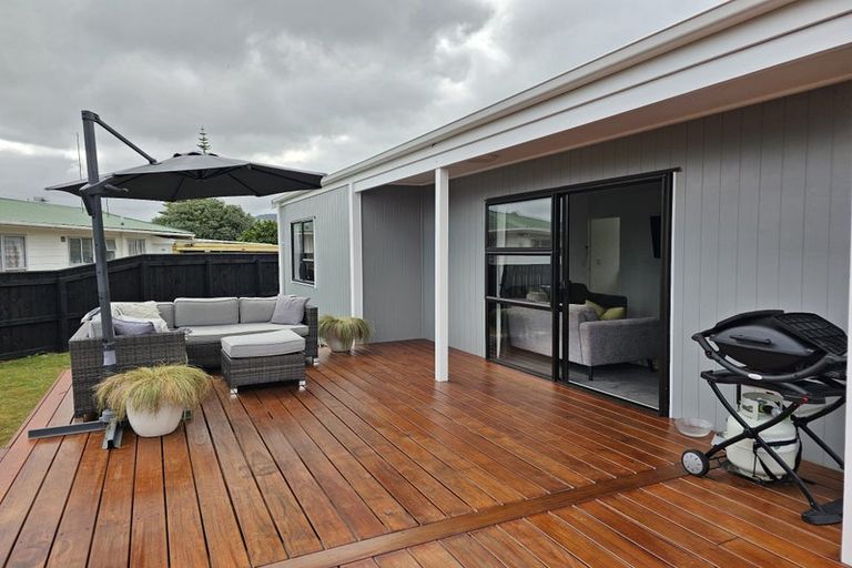 Photo of property in 13 Perth Street, Levin, 5510
