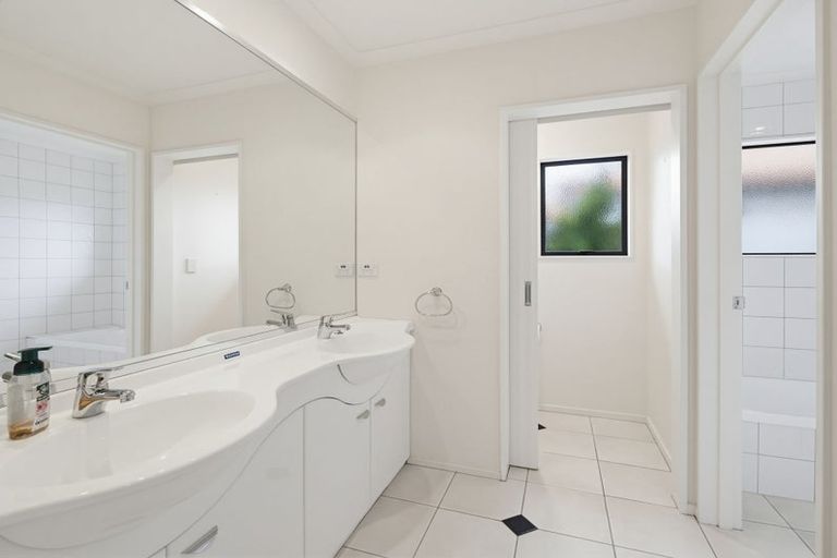 Photo of property in 26 Russell Robertson Drive, Havelock North, 4130
