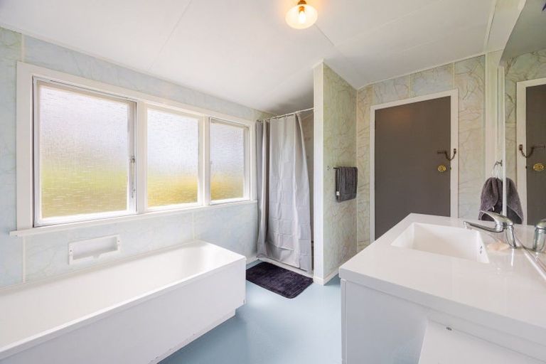 Photo of property in 96 Tikokino Road, Waipawa, 4273