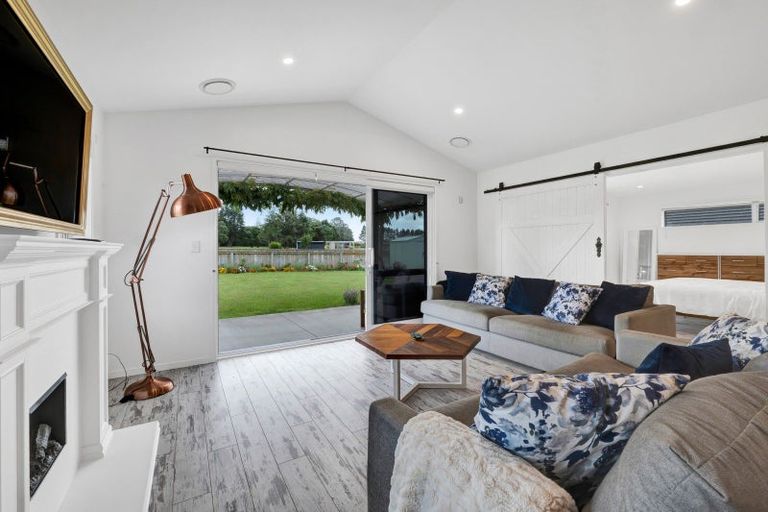 Photo of property in 2 Mercade Close, Stratford, 4332