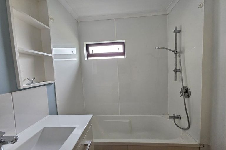 Photo of property in 3-3a Mana Avenue, Titahi Bay, Porirua, 5022