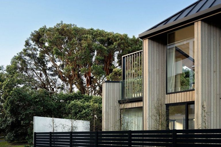 Photo of property in 30b Pitau Road, Mount Maunganui, 3116