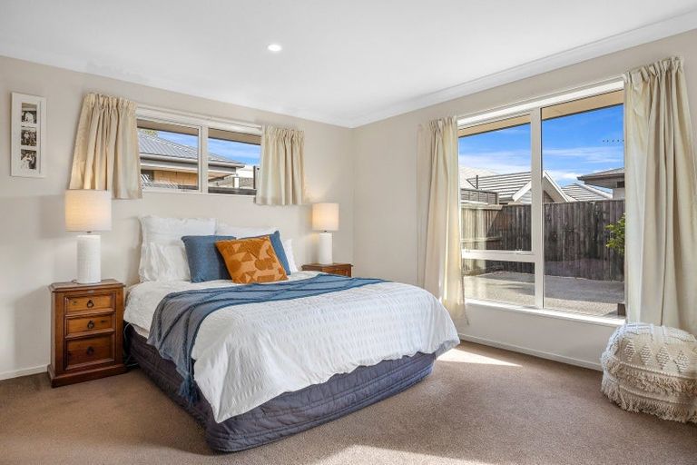 Photo of property in 16 Norrie Way, Kaiapoi, 7630