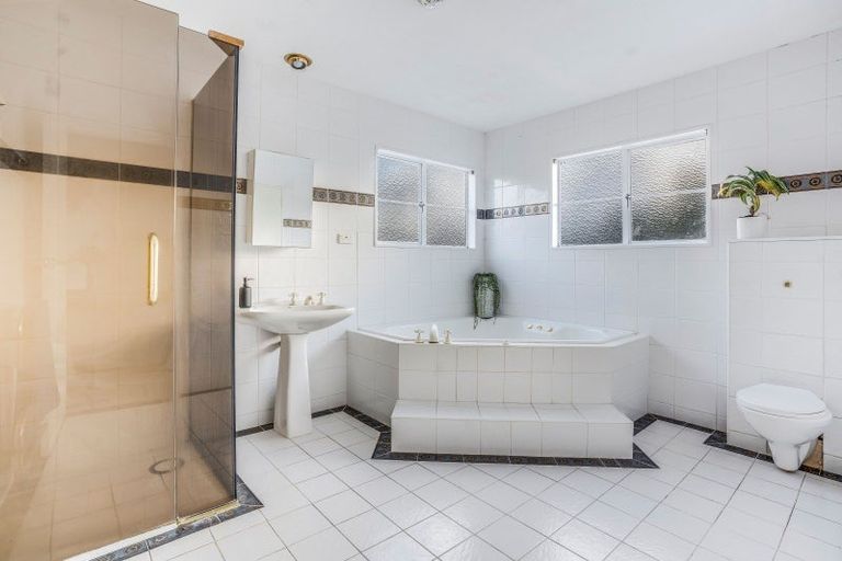 Photo of property in 11 Marire Avenue, Frankton, Hamilton, 3204