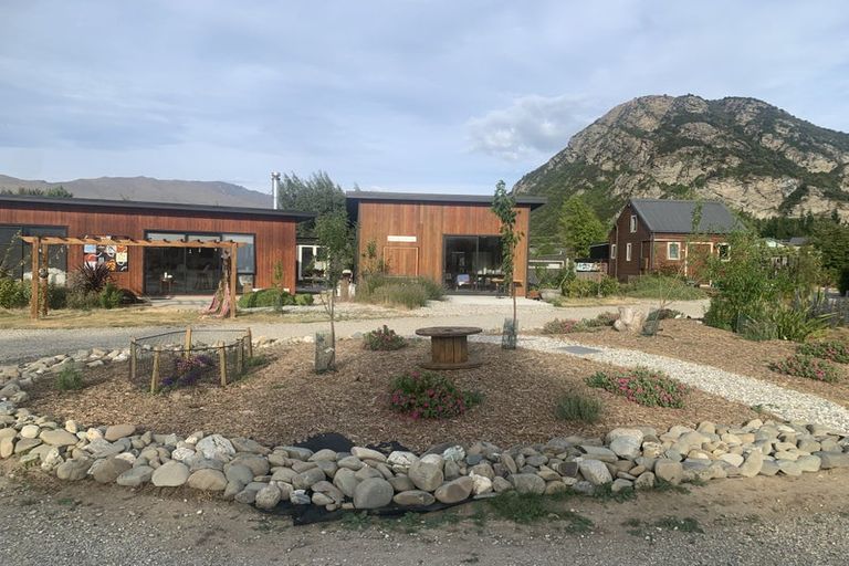 Photo of property in 14&a Balneaves Lane, Albert Town, Wanaka, 9382