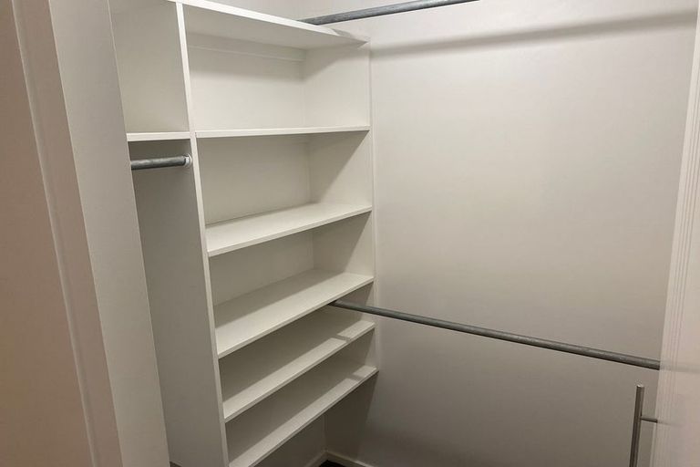 Photo of property in 5c Salmont Place, Kelburn, Wellington, 6012