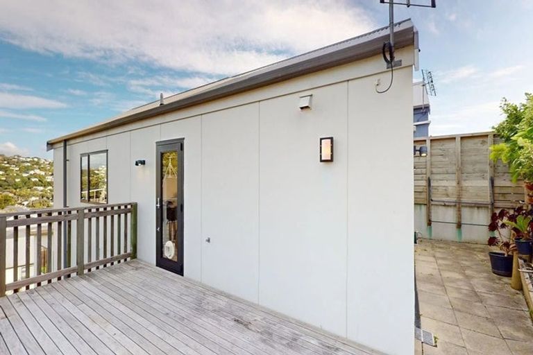 Photo of property in 14/104u Maupuia Road, Maupuia, Wellington, 6022