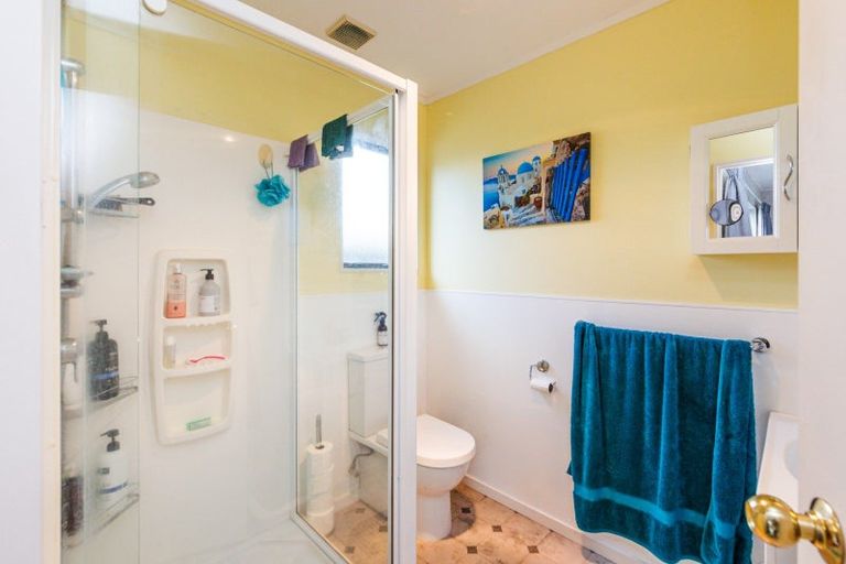 Photo of property in 6 Jordan Way, Kelvin Grove, Palmerston North, 4414