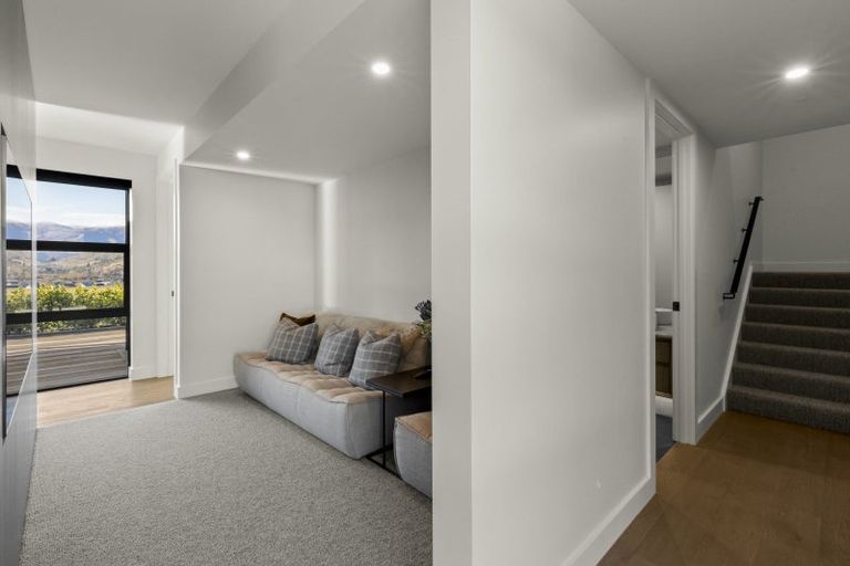 Photo of property in Kawarau Heights, 15 Kawarau Heights Boulevard, Lake Hayes, Queenstown, 9304