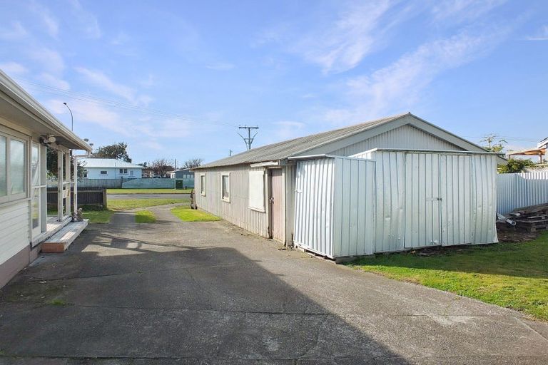 Photo of property in 45 Johnston Street, Foxton, 4814