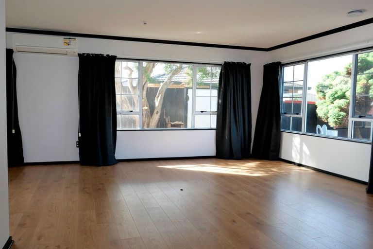 Photo of property in 27 College Drive, Paraparaumu, 5032