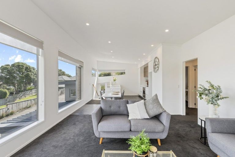 Photo of property in 26 Birdwood Avenue, Moturoa, New Plymouth, 4310