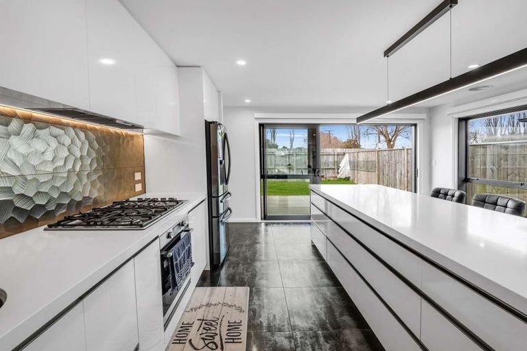 Photo of property in 44 Freedom Drive, Kelvin Grove, Palmerston North, 4414