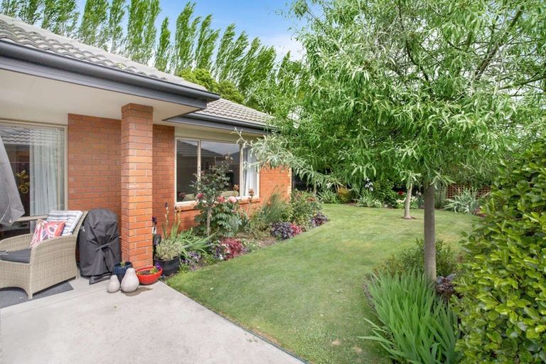 Photo of property in 15a O'neill Avenue, Northwood, Christchurch, 8051