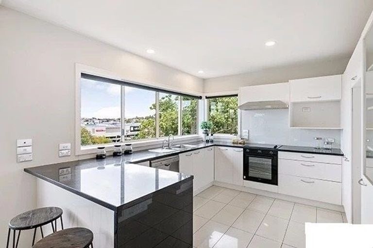 Photo of property in 3 Prospect Terrace, Milford, Auckland, 0620