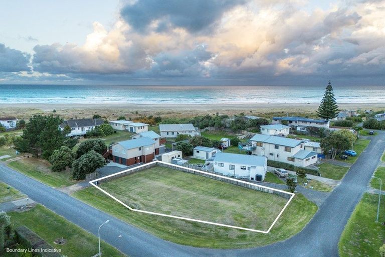 Photo of property in 10 Te Paerahi Road, Porangahau, 4293
