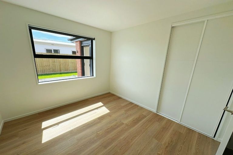 Photo of property in 9 John Gibb Street, Belfast, 8051
