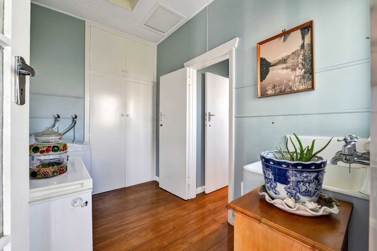 Photo of property in 11 Miranda Street, Stratford, 4332