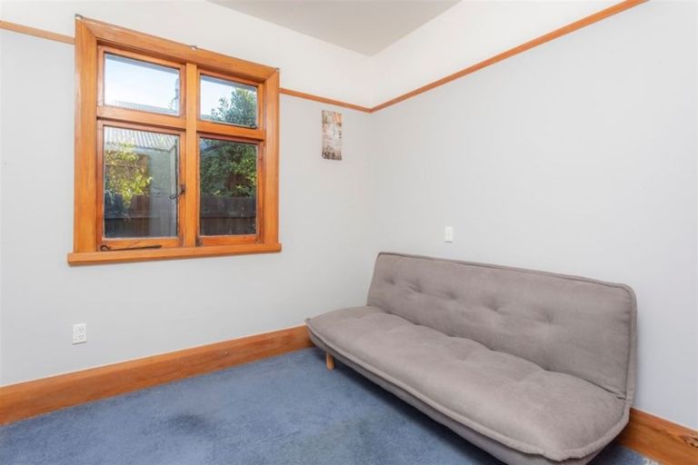 Photo of property in 12 Mayfield Avenue, Mairehau, Christchurch, 8013