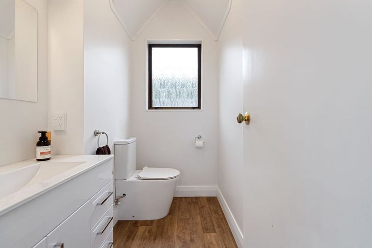 Photo of property in 64 Woodman Drive, Tawa, Wellington, 5028