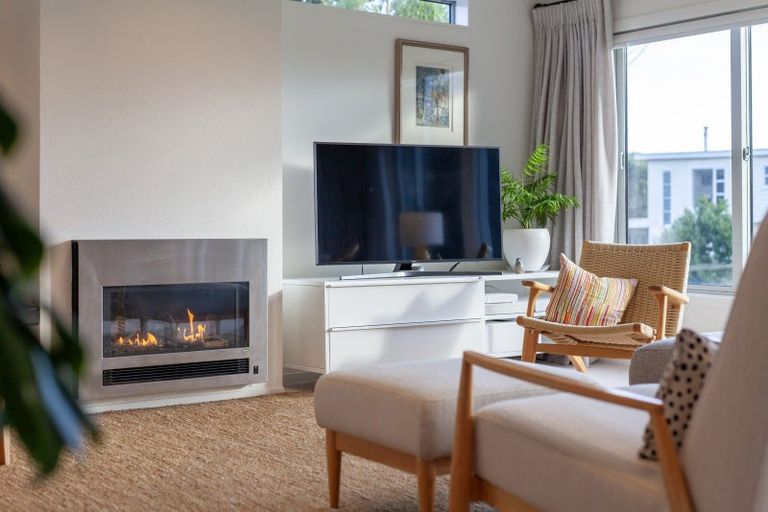 Photo of property in 5 Wharemauku Road, Raumati Beach, Paraparaumu, 5032