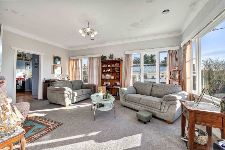 Photo of property in 11 Miranda Street, Stratford, 4332