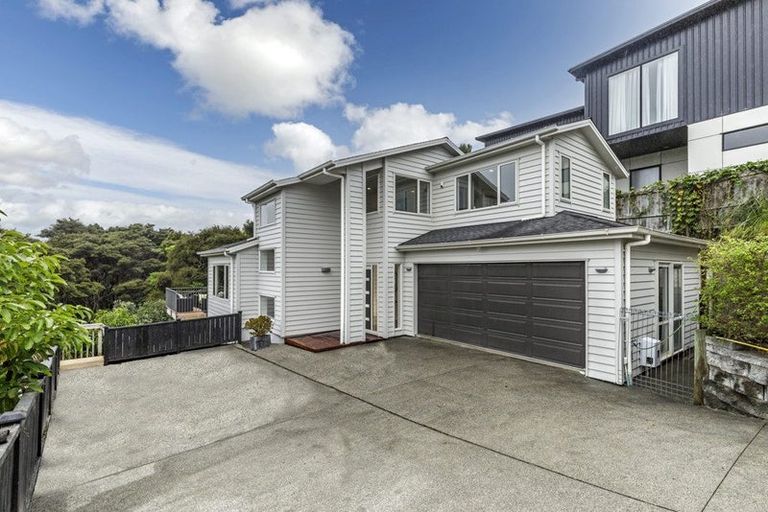 Photo of property in 487a East Coast Road, Murrays Bay, Auckland, 0630