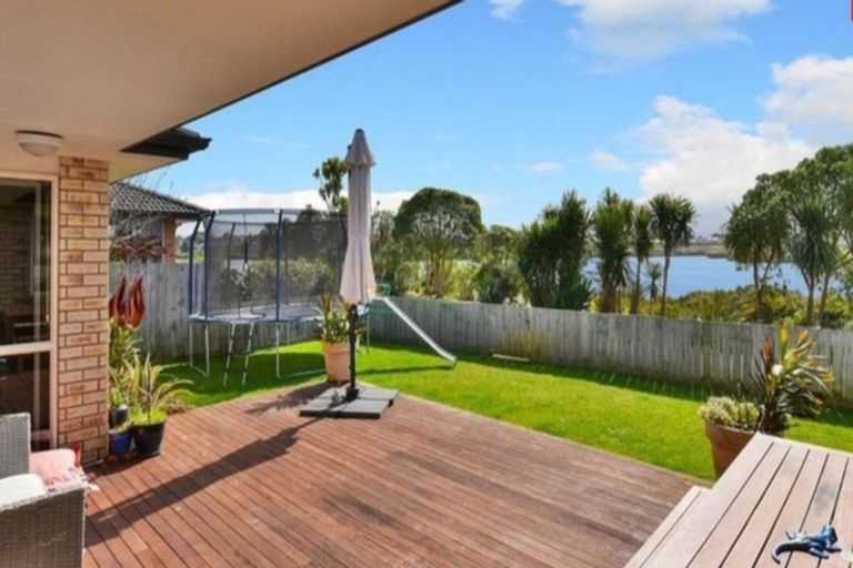 Photo of property in 9 Brechin Place, Wattle Downs, Auckland, 2103