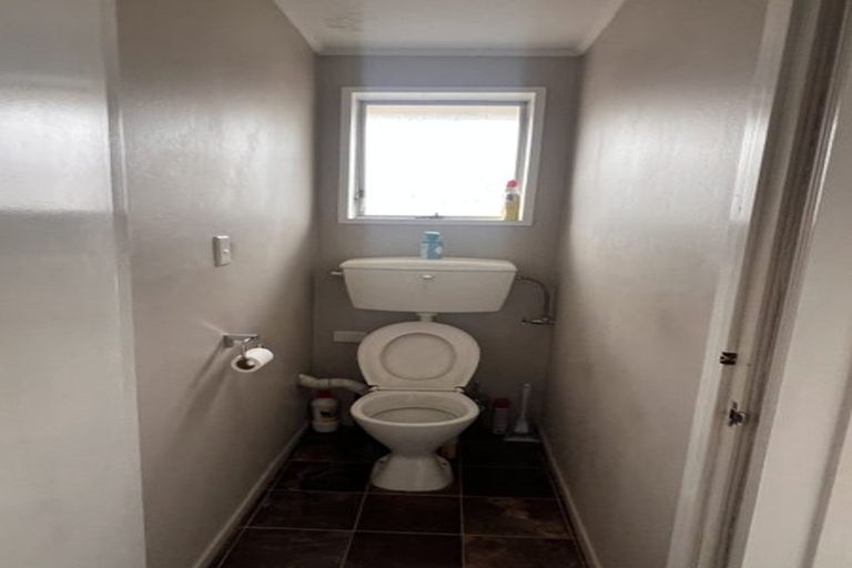 Photo of property in 49 Chipping Lane, Redwood, Christchurch, 8051