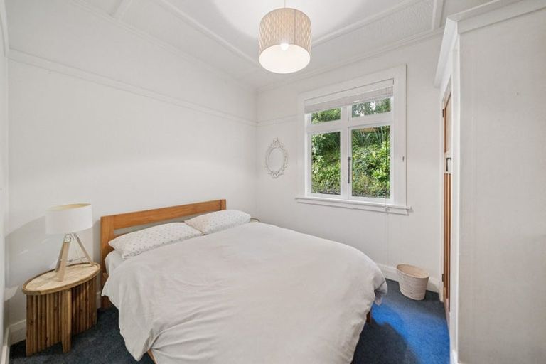 Photo of property in 26 Burma Road, Khandallah, Wellington, 6035