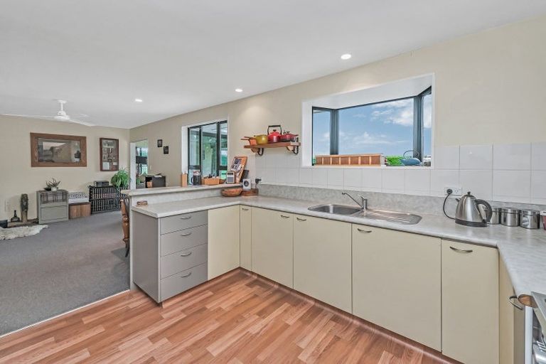 Photo of property in 224 Amberley Beach Road, Amberley, 7481