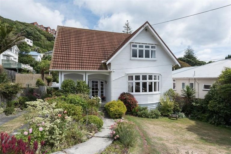 Photo of property in 5 Kio Road, Hataitai, Wellington, 6021