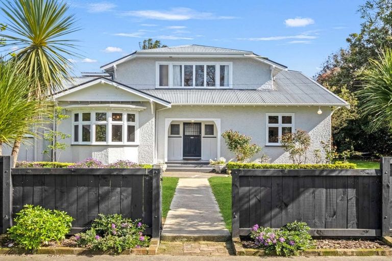 Photo of property in 5 Parkes Avenue, Saint Johns Hill, Whanganui, 4501